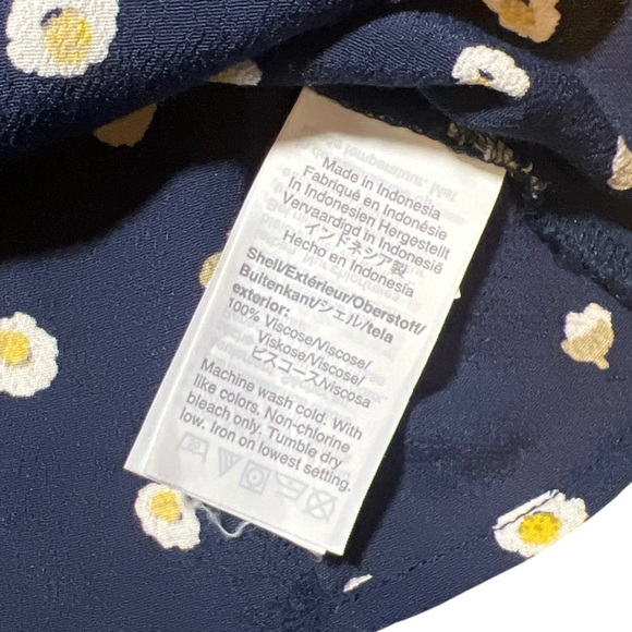 Madewell Button-Front Tie Tank in Blue with Daisy Dots Tank Top - Picture 9 of 11